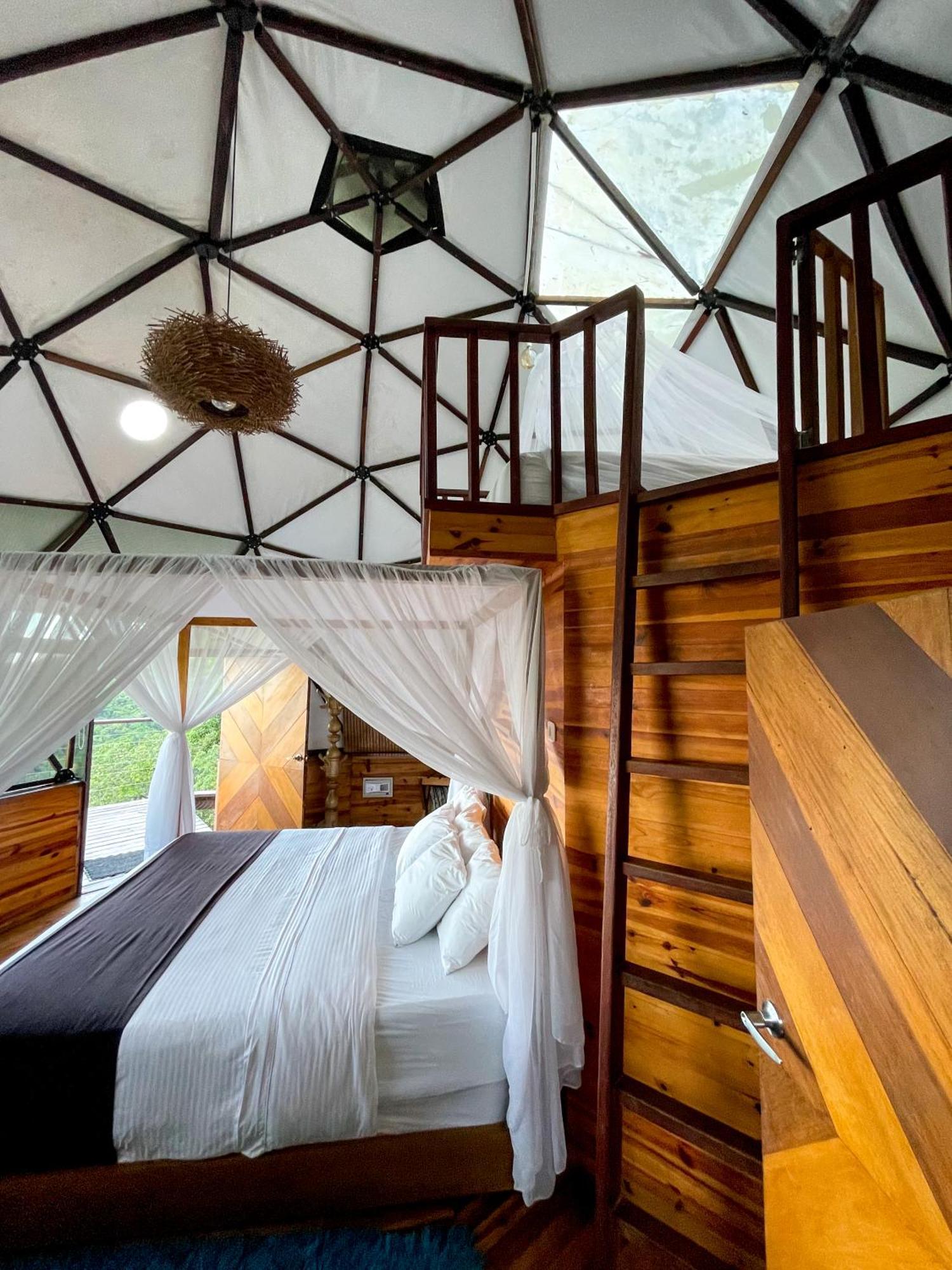 Отель Trekker Glamping Минка Экстерьер фото
